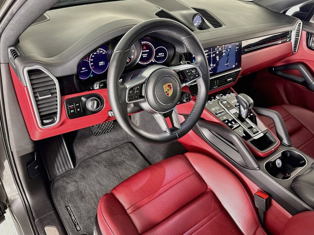 Certified 2023 Porsche Cayenne Coupe AWD/4WD image 4