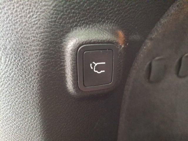 Used 2021 Jeep Cherokee Limited w/ Elite Package image 33