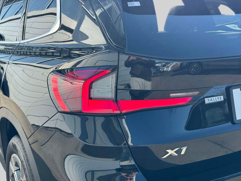 Certified 2023 BMW X1 xDrive28i w/ Convenience Package image 10