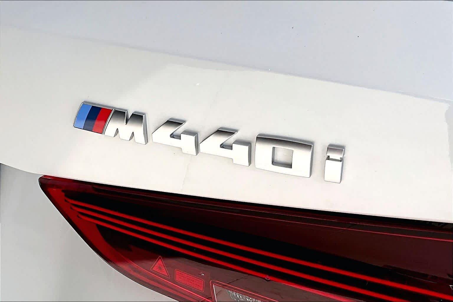 Used 2026 BMW M440i Convertible RWD image 9