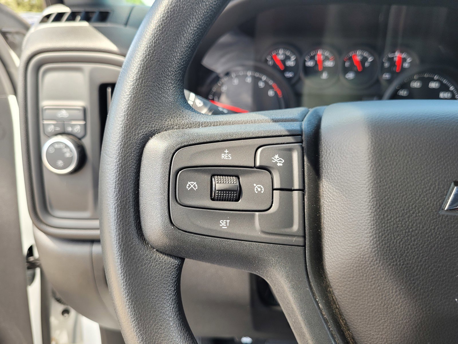 Used 2024 Chevrolet Silverado 1500 Custom w/ Turbomax Blackout Package image 20