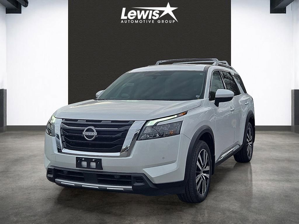 Used 2025 Nissan Pathfinder Platinum