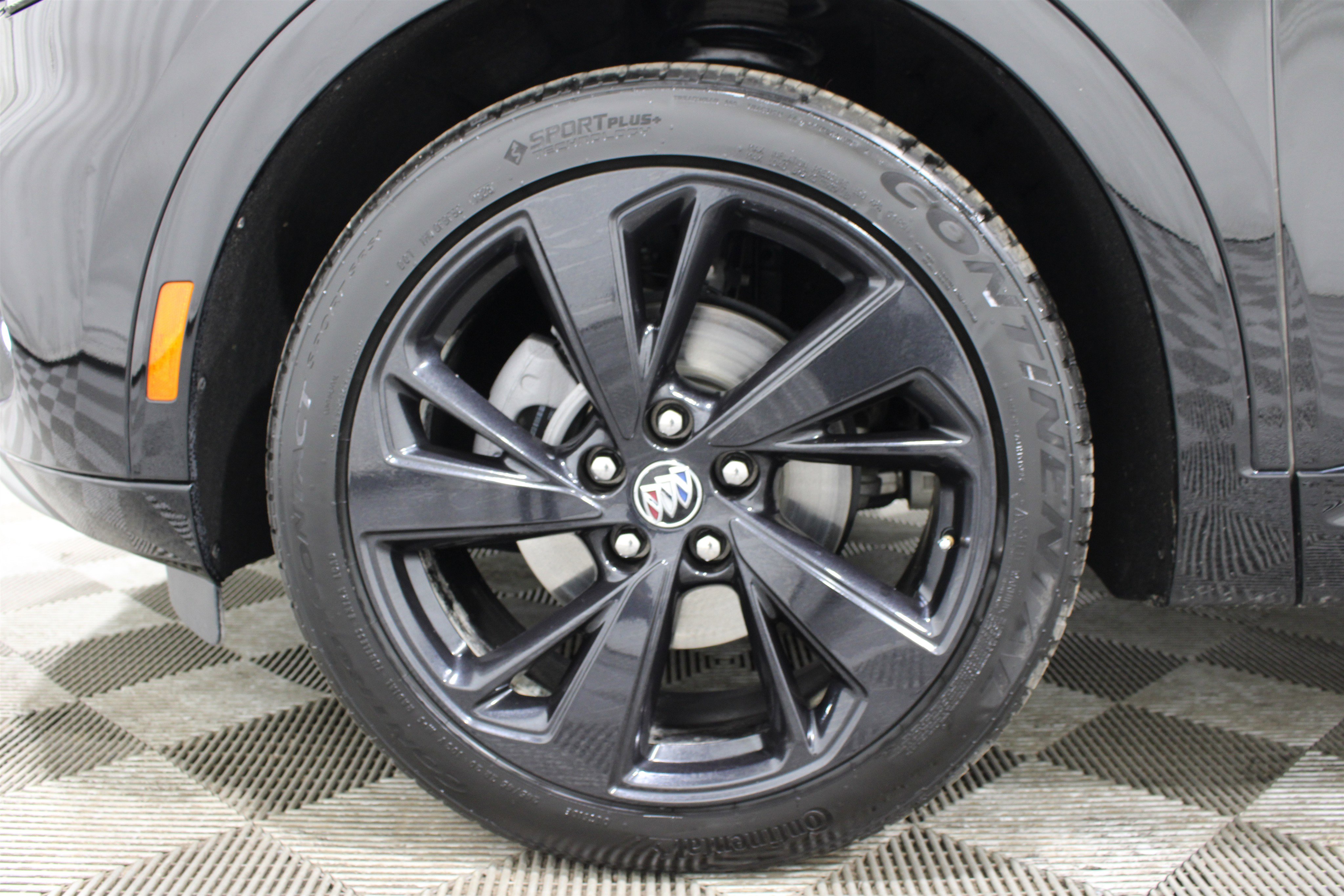 Used 2023 Buick Envision Essence w/ Sport Touring Package image 36