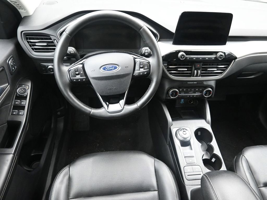 Used 2022 Ford Escape SEL w/ Technology Package FWD image 14
