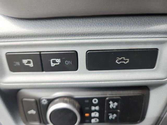 Used 2023 Ford F150 Lightning XLT image 29