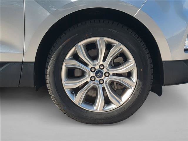 Used 2022 Ford Edge Titanium AWD/4WD image 22