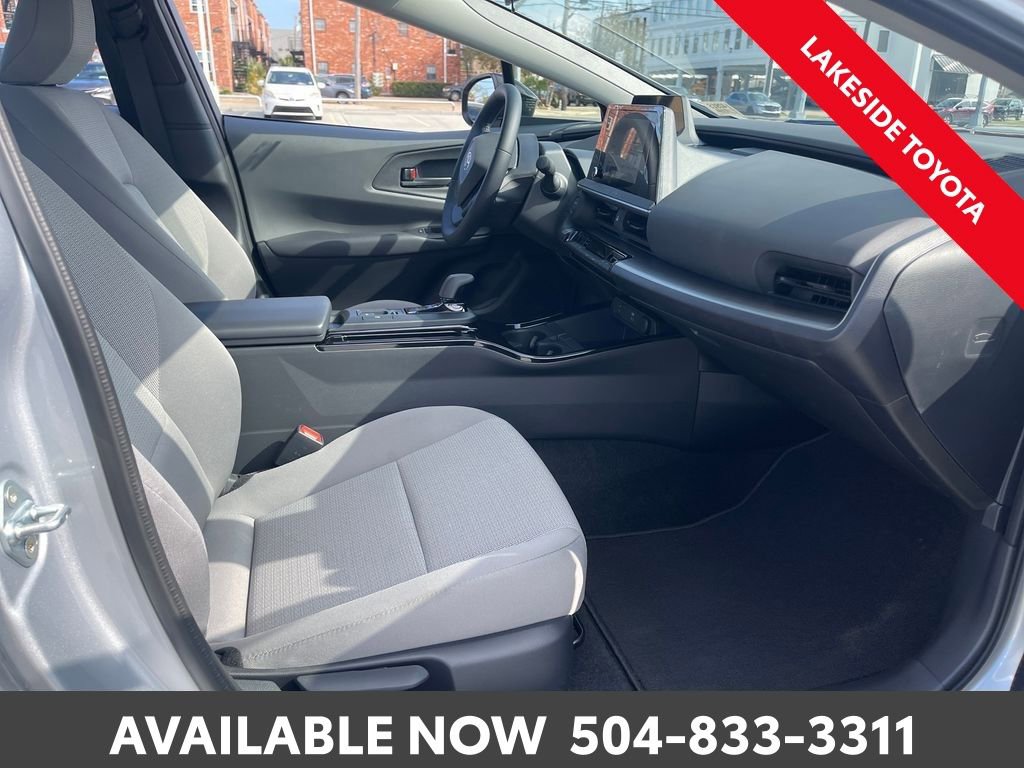 Certified 2025 Toyota Prius LE image 17