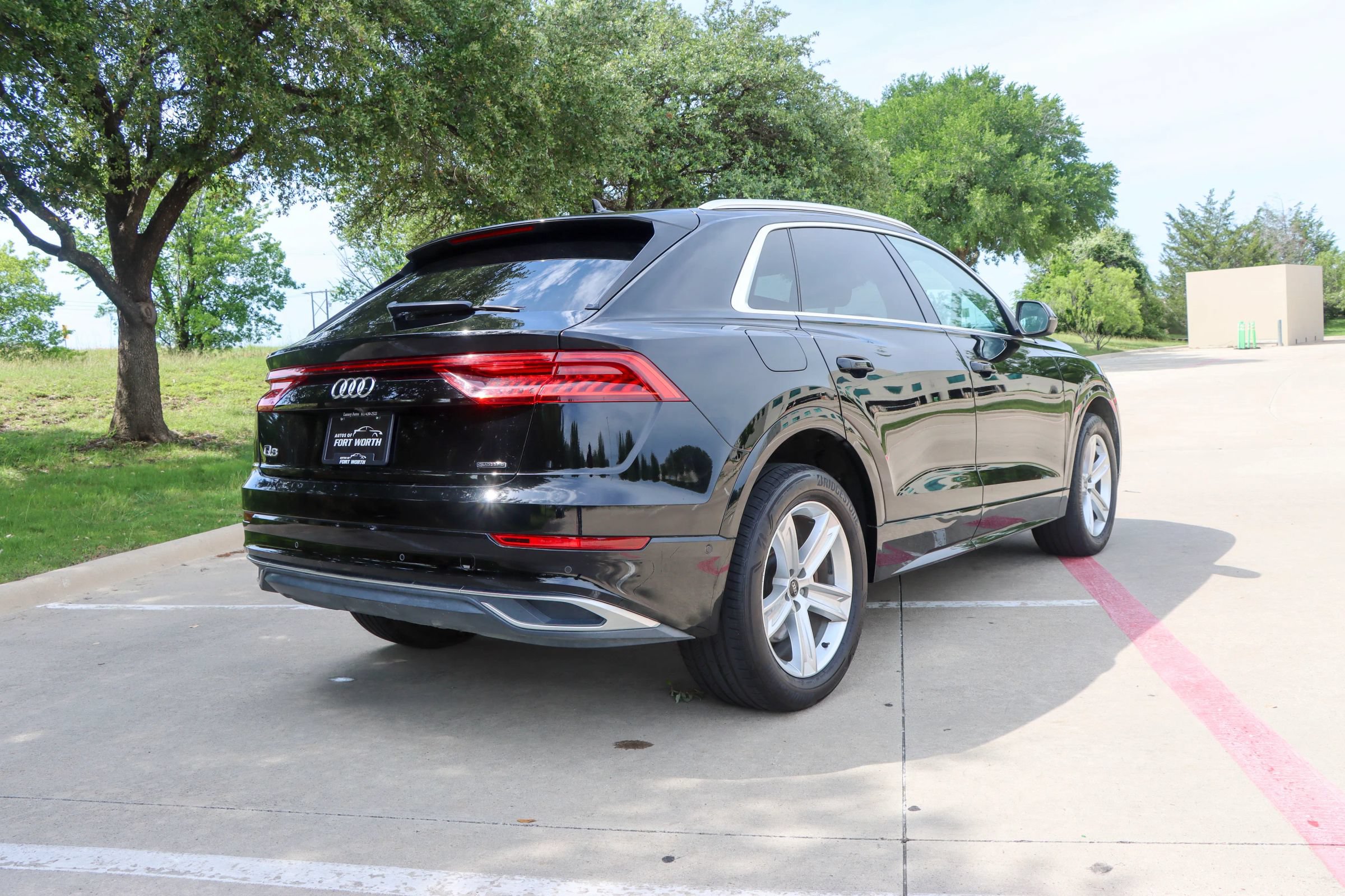 Used 2021 Audi Q8 Premium w/ Convenience Package AWD/4WD image 7