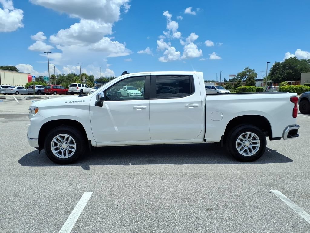 Used 2023 Chevrolet Silverado 1500 LT w/ Protection Package RWD image 4