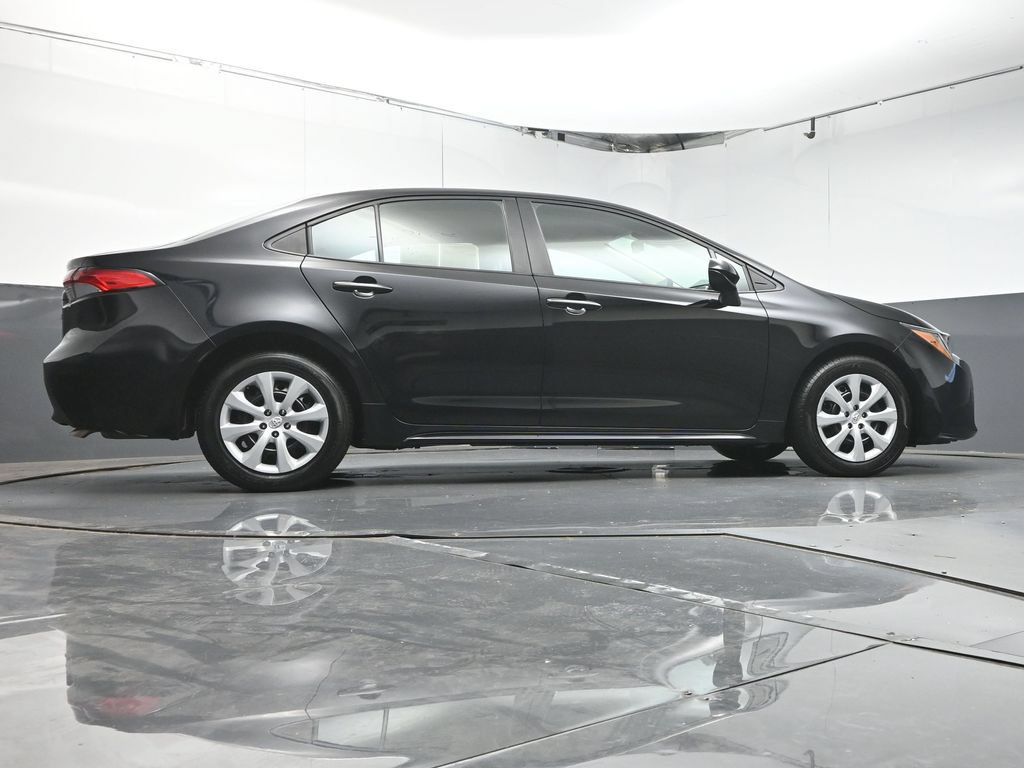 Used 2023 Toyota Corolla LE FWD image 35