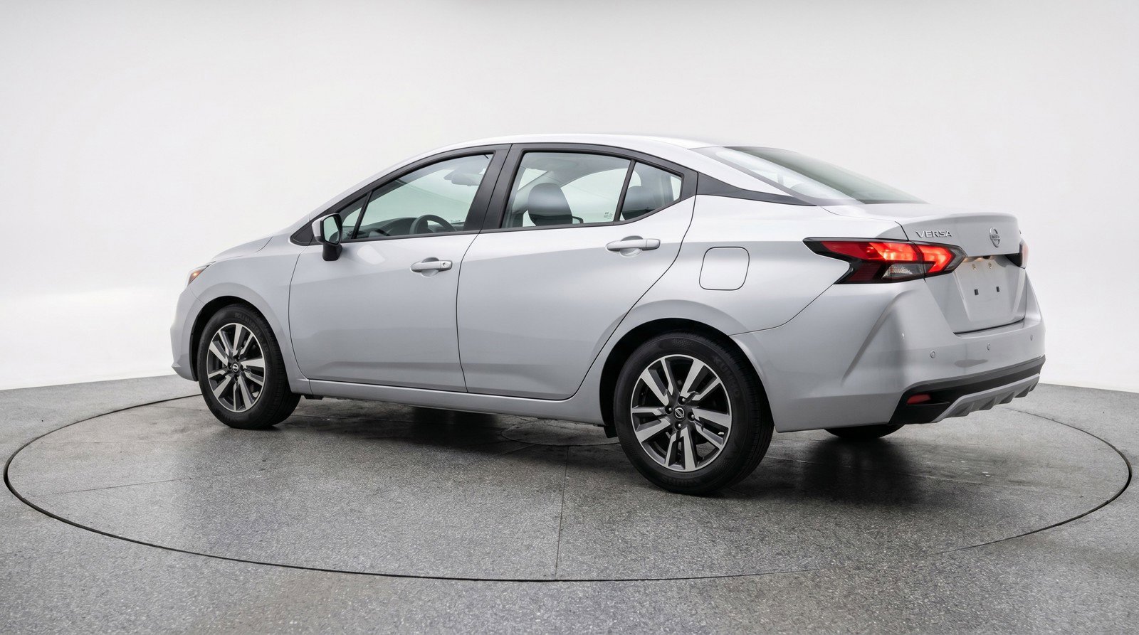 Used 2025 Nissan Versa SV FWD image 6