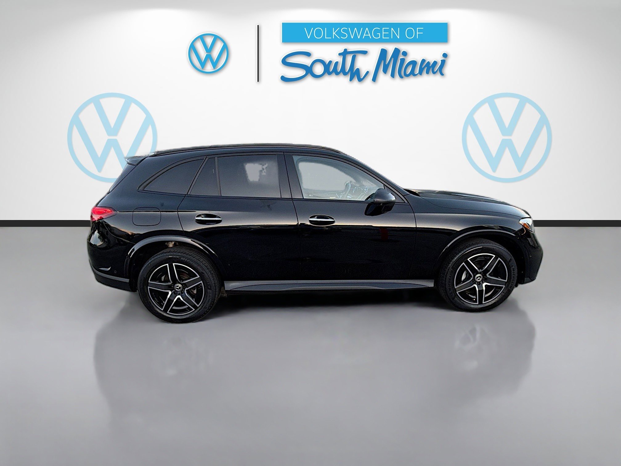 Used 2023 Mercedes-Benz GLC 300 image 8