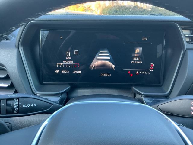 Used 2025 GMC Terrain Elevation image 22