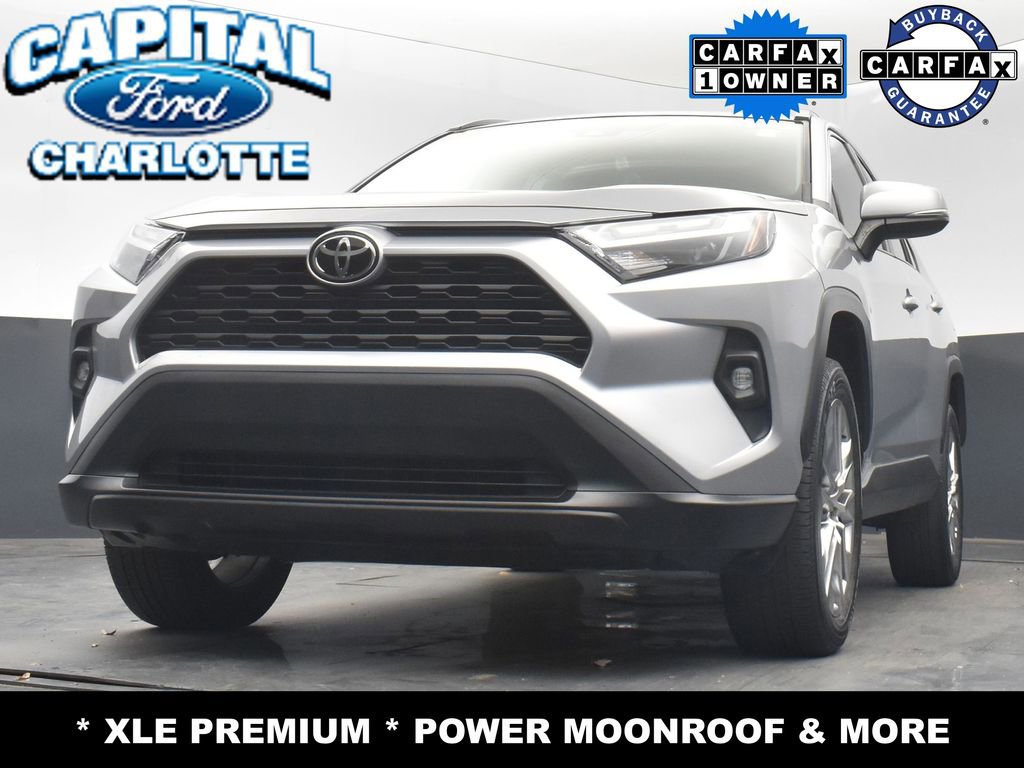 Used 2022 Toyota RAV4 XLE Premium image 21