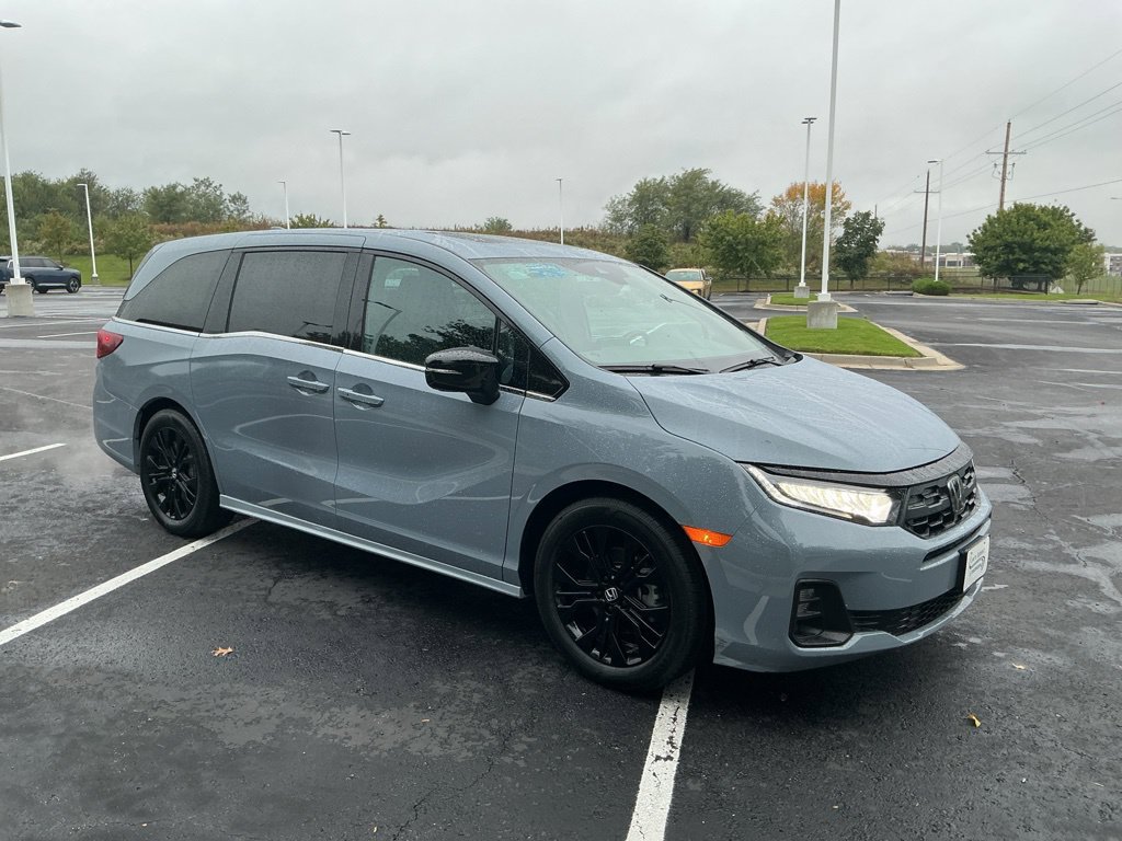 Used 2025 Honda Odyssey Sport-L image 14