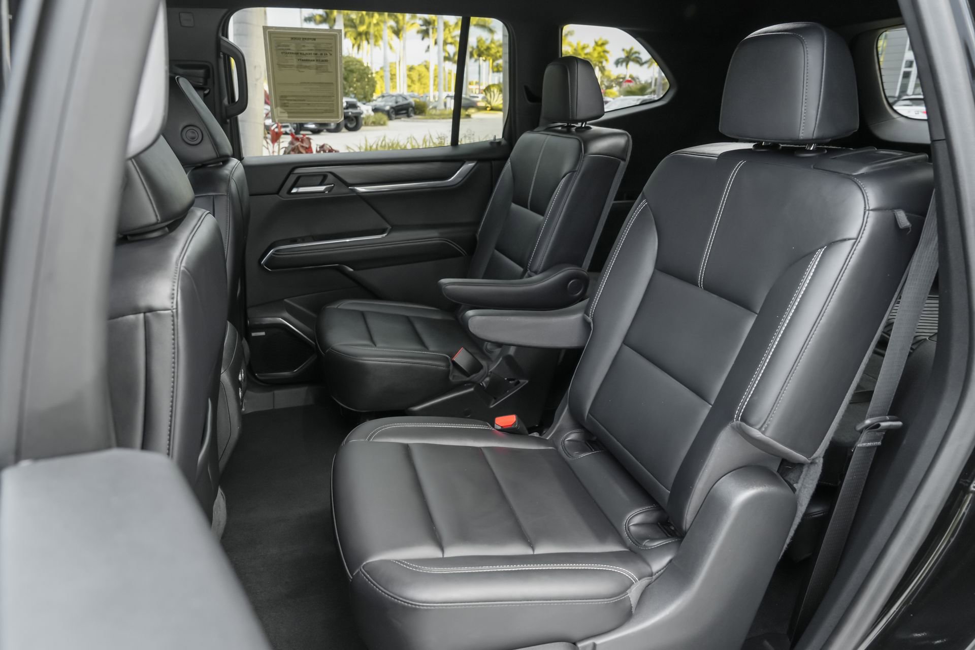 Used 2024 GMC Acadia Elevation image 34