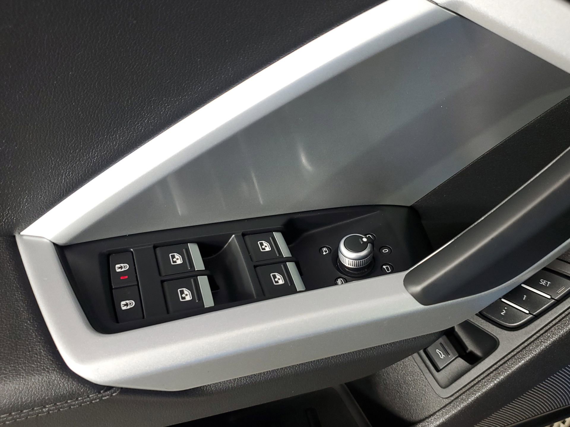 Certified 2022 Audi Q3 2.0T Premium Plus w/ Premium Plus Package image 31