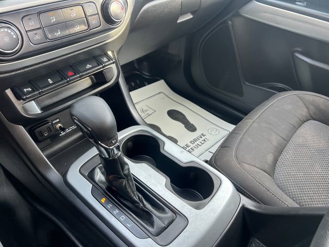Used 2022 Chevrolet Colorado LT w/ Fleet Safety Package image 20