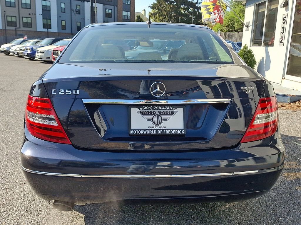 Used 2013 Mercedes-Benz C 250 Sedan image 5