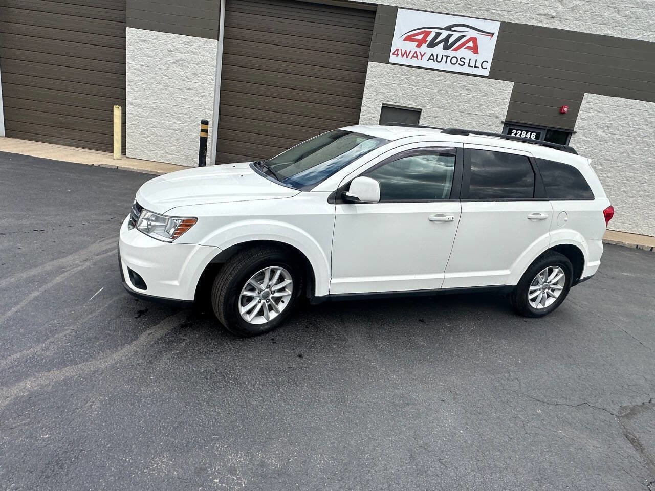 Used 2016 Dodge Journey SXT AWD/4WD image 2