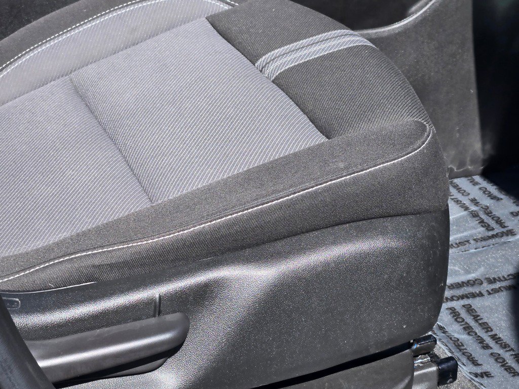 Certified 2024 Chevrolet Blazer LT w/ LPO, Floor Liner Package FWD image 8
