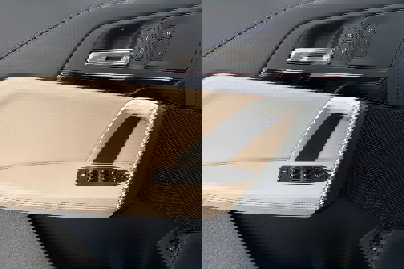 Used 2025 BMW X2 xDrive28i w/ Technology Package image 12