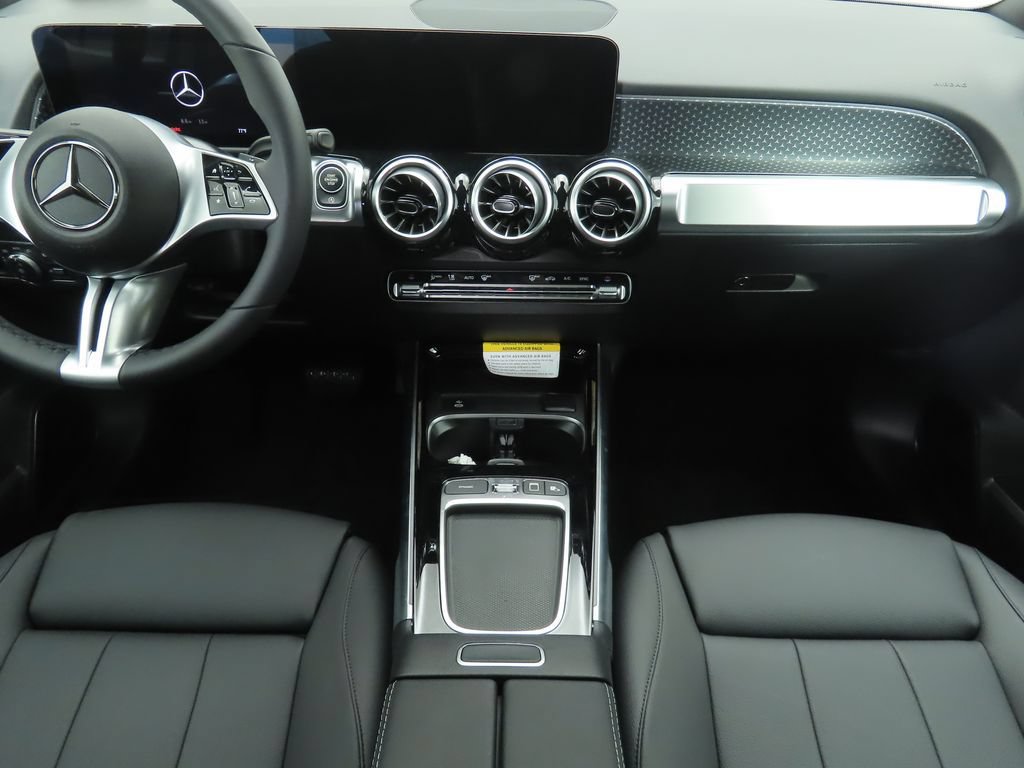 Used 2026 Mercedes-Benz GLB 250 image 13