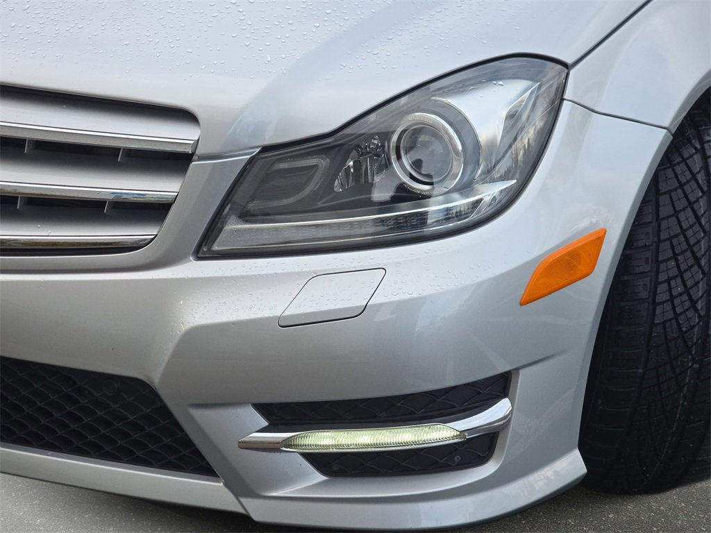 Used 2013 Mercedes-Benz C 250 Sedan image 31