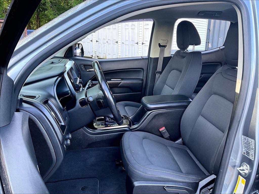 Used 2020 GMC Canyon SLE w/ Elevation Edition AWD/4WD image 10