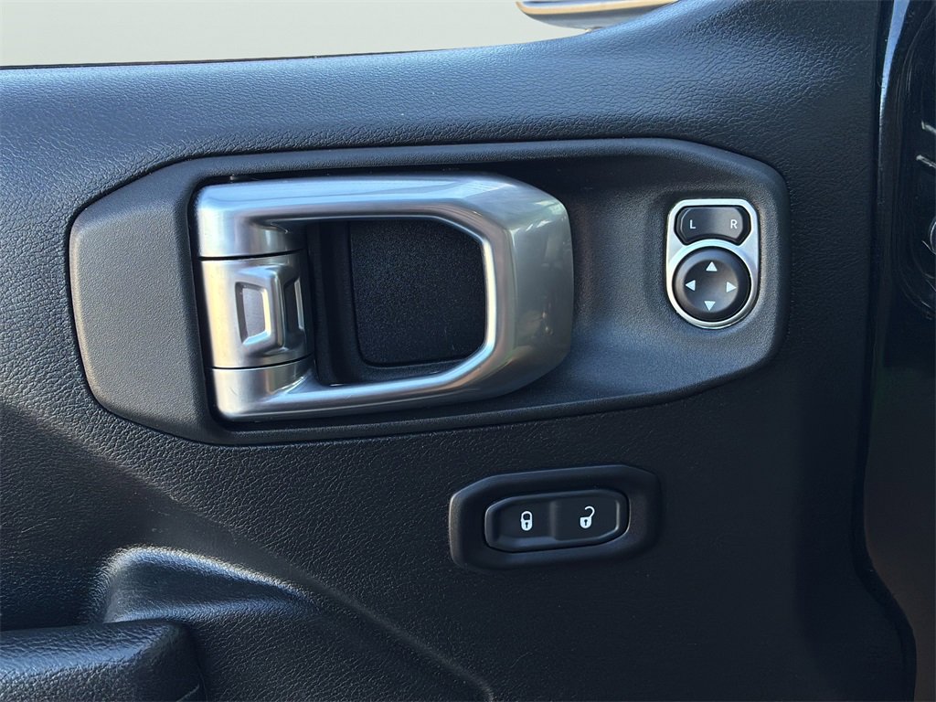 Used 2023 Jeep Wrangler Unlimited Sport image 9