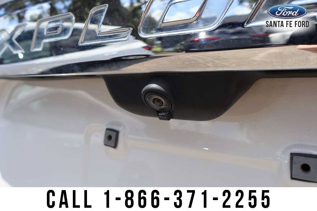 Used 2020 Ford Explorer Limited w/ Class III Trailer Tow Package RWD image 8