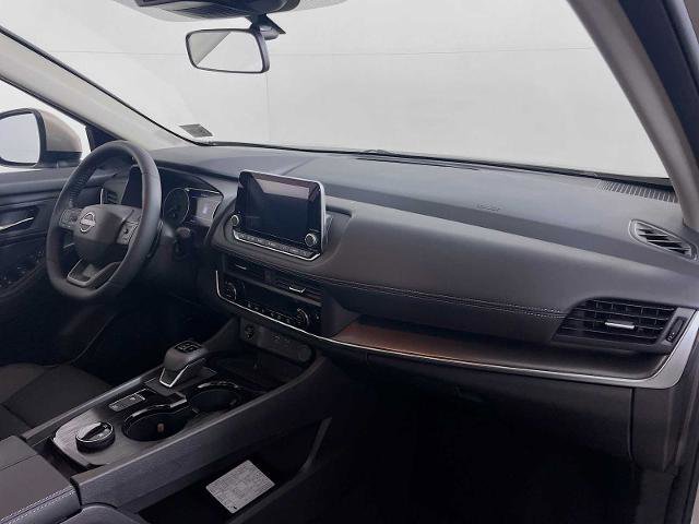 Certified 2026 Nissan Rogue SV w/ SV Premium Package image 29