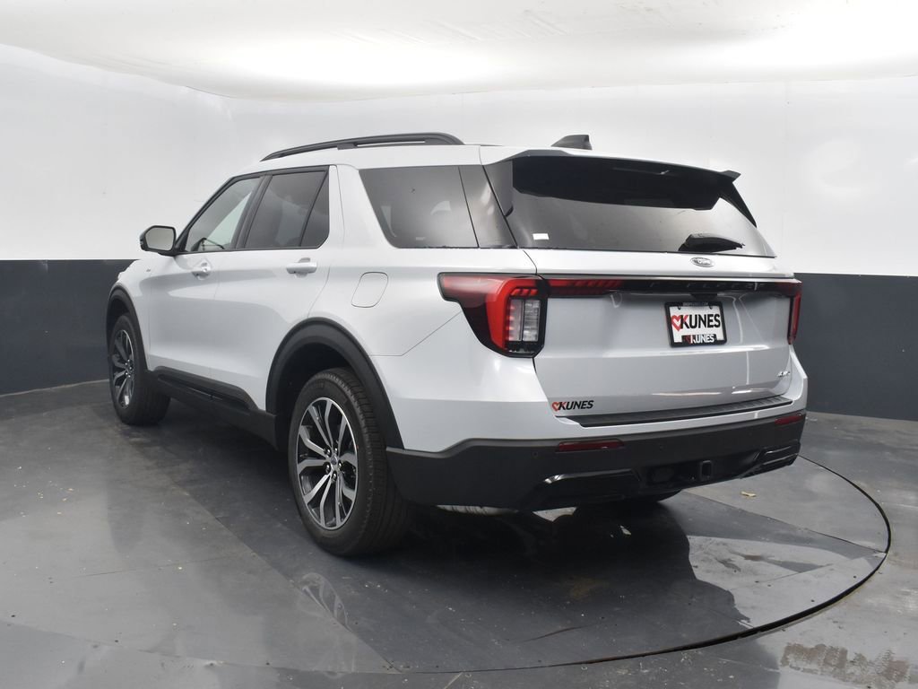 New 2026 Ford Explorer ST-Line image 8