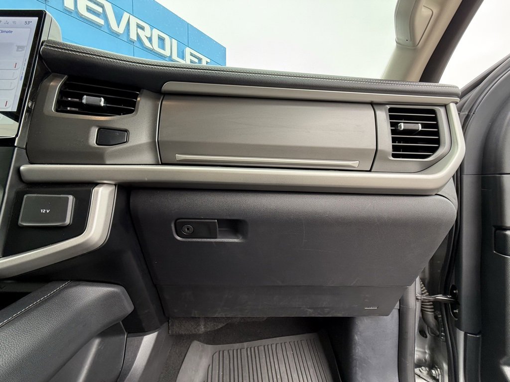 Used 2024 Ford Expedition XLT image 12