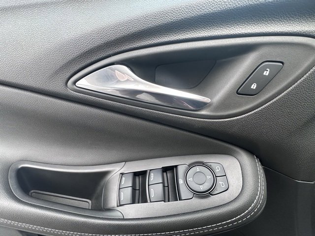 Used 2023 Buick Encore GX Preferred image 10