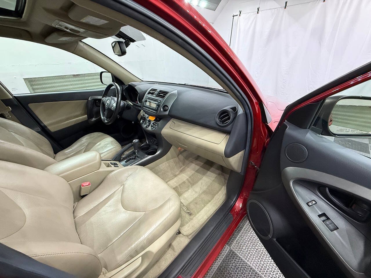 Used 2012 Toyota RAV4 Limited w/ Premium Plus Value Pkg AWD/4WD image 41