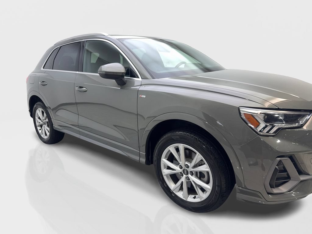 Used 2024 Audi Q3 2.0T Premium AWD/4WD image 12