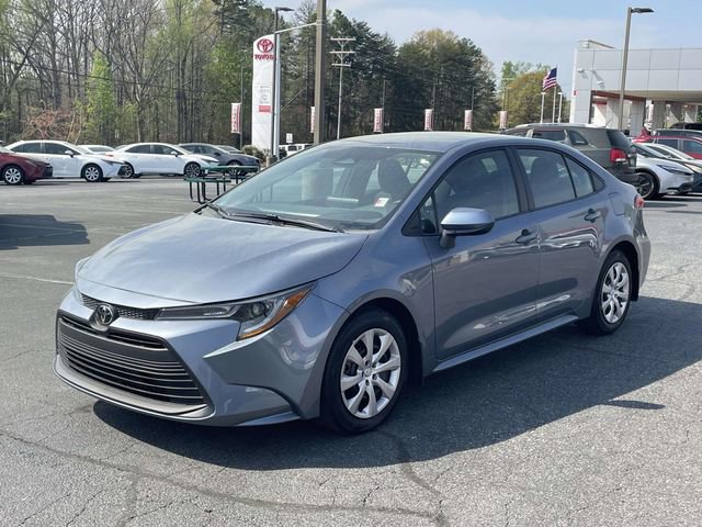 Used 2026 Toyota Corolla LE image 3