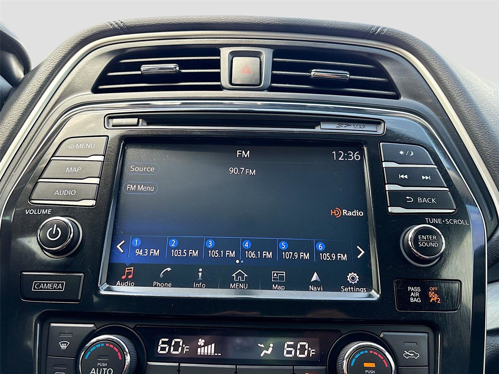 Used 2018 Nissan Maxima SR FWD image 15