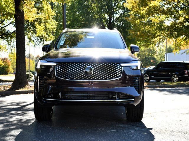 New 2026 Volvo XC90 B5 Core w/ Protection Package Premier image 2