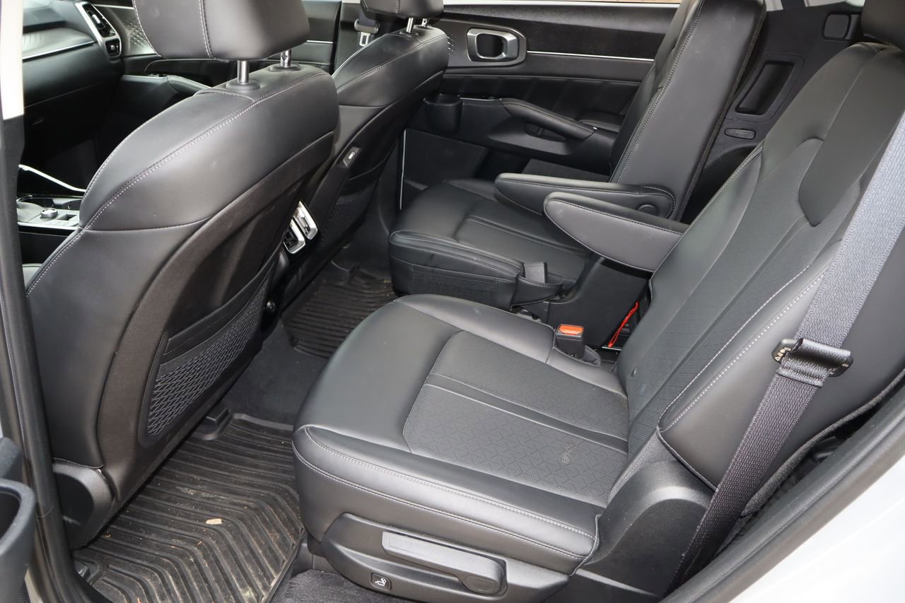 Used 2023 Kia Sorento SX FWD image 6
