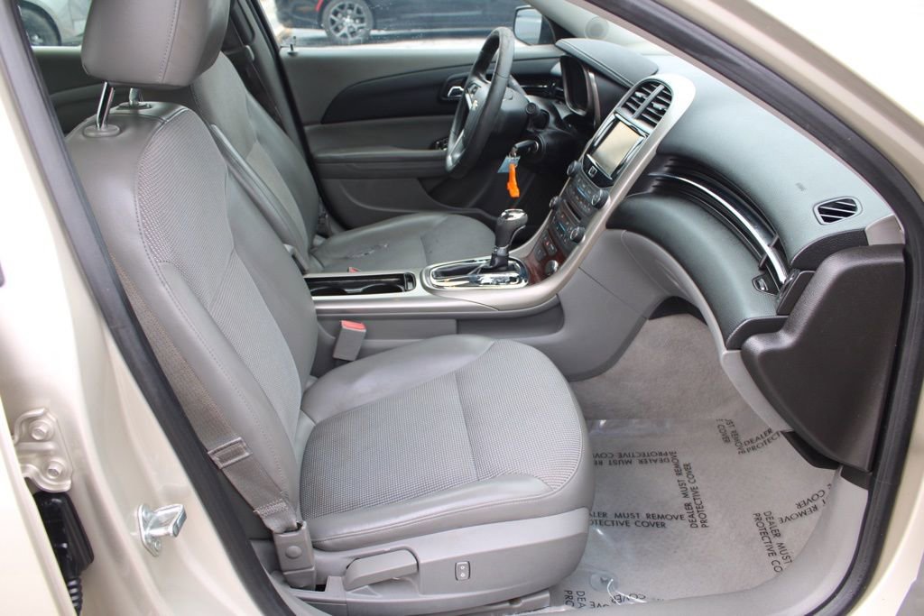 Used 2013 Chevrolet Malibu LT w/ Power Convenience Package image 18