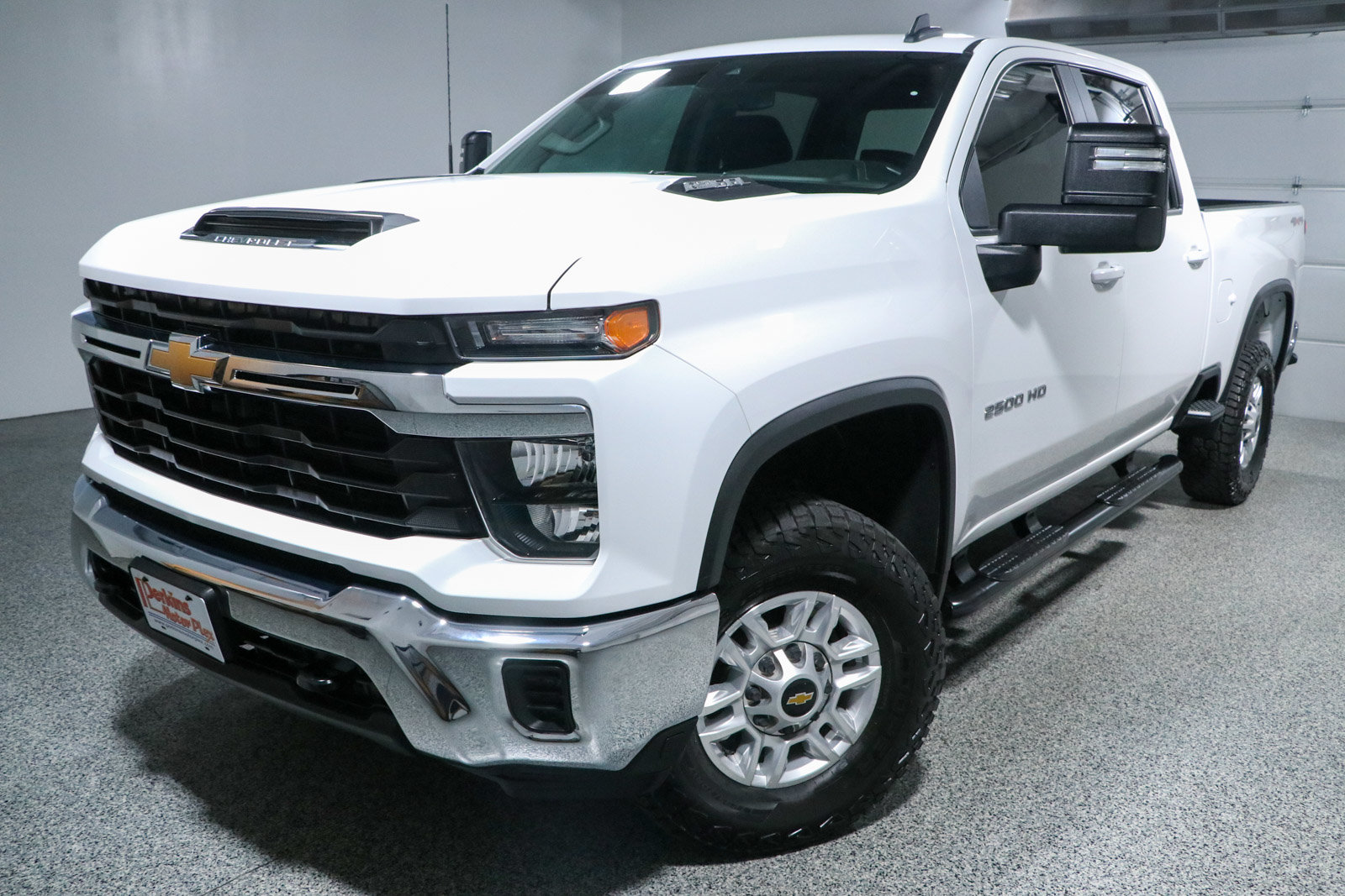 Used 2024 Chevrolet Silverado 2500 LT AWD/4WD image 31