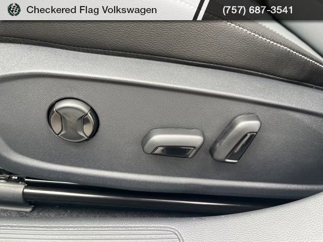 New 2026 Volkswagen Jetta SE image 32