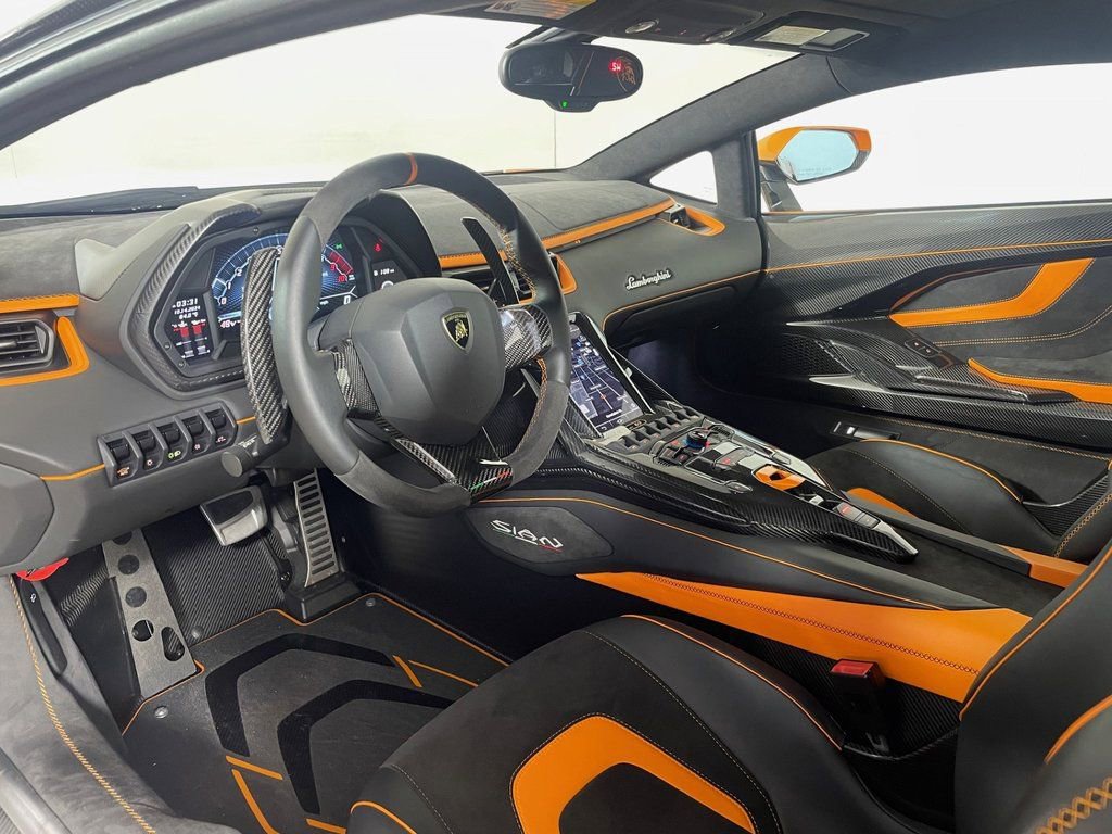 Used 2020 Lamborghini Sian Coupe AWD/4WD image 12