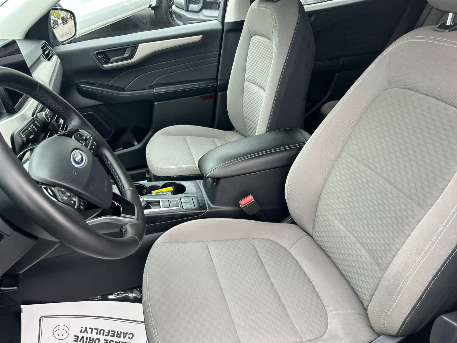 Used 2022 Ford Escape SE w/ Cold Weather Package image 12