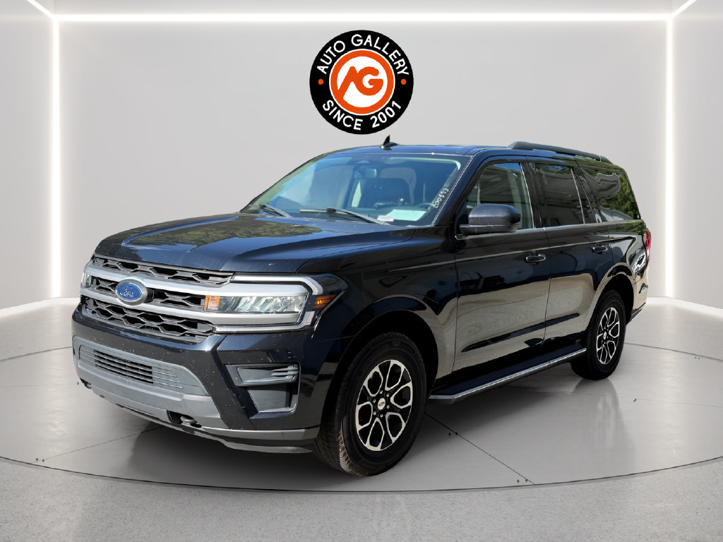 Used 2022 Ford Expedition XLT AWD/4WD image 3
