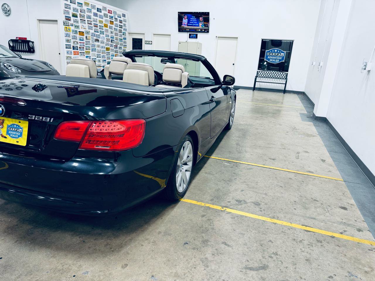 Used 2013 BMW 328i Convertible RWD image 23