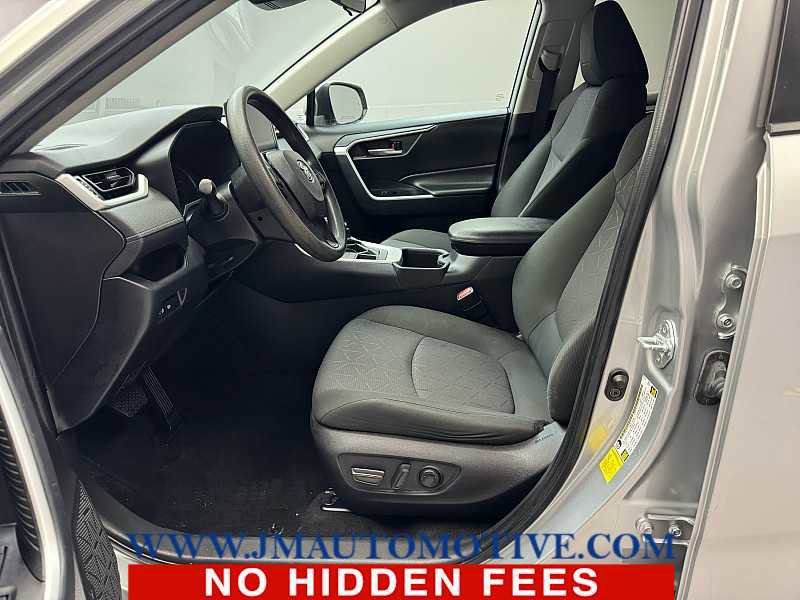 Used 2023 Toyota RAV4 XLE image 12