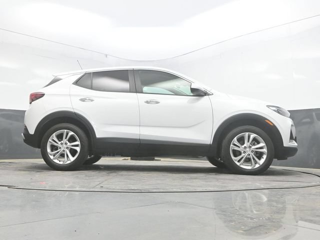 Used 2023 Buick Encore GX Preferred w/ Cold Weather Comfort Package AWD/4WD image 32